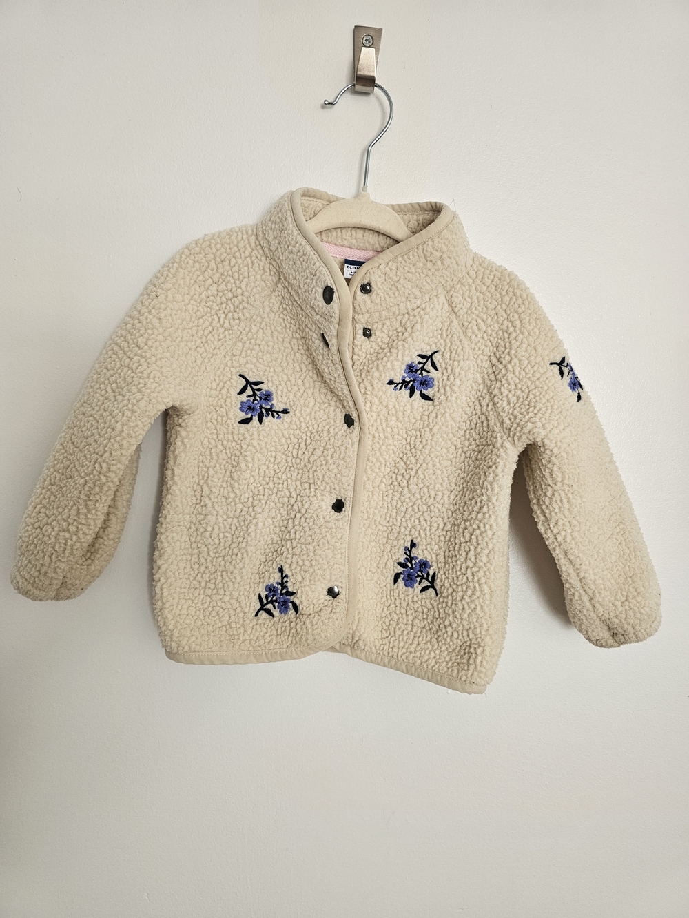 🧸2/20$ Old Navy 12-18M Baby Cream Sherpa Jacket Blue Floral Embroidery